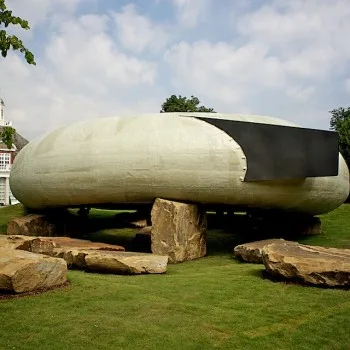 Another view of the Serpentine Pavilion