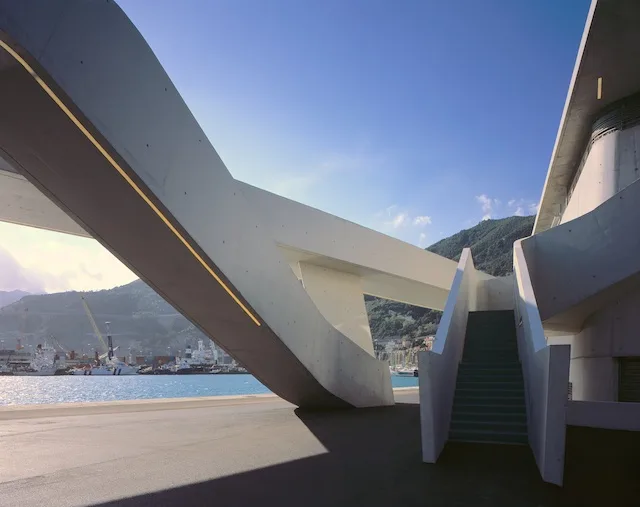 Salerno terminal by Zaha Hadid ©Hélène Binet