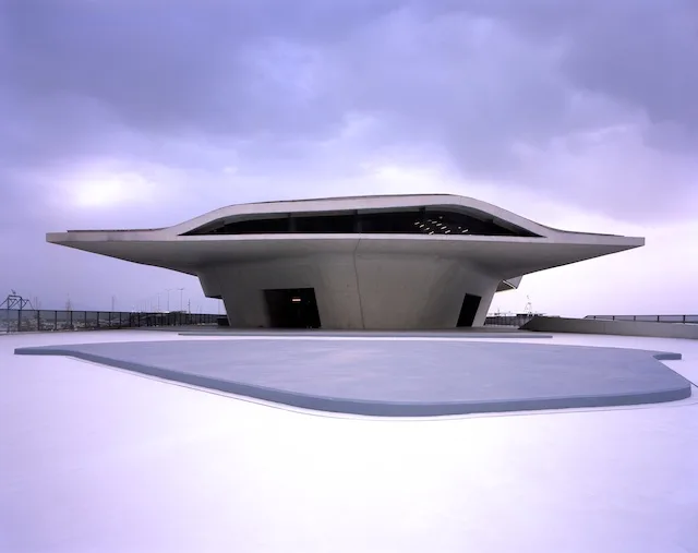 Salerno terminal by Zaha Hadid ©Hélène Binet